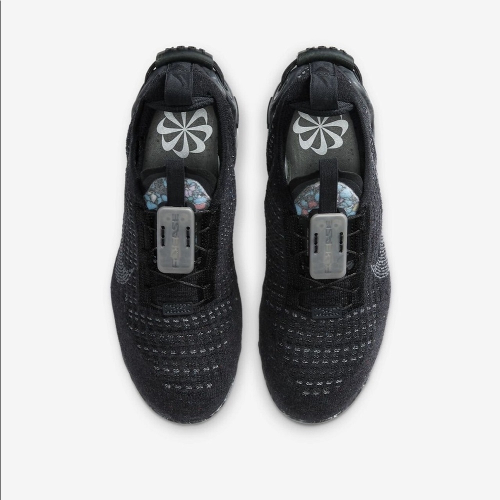 Nike Air VaporMax Flyknit Black Size 6.5Y